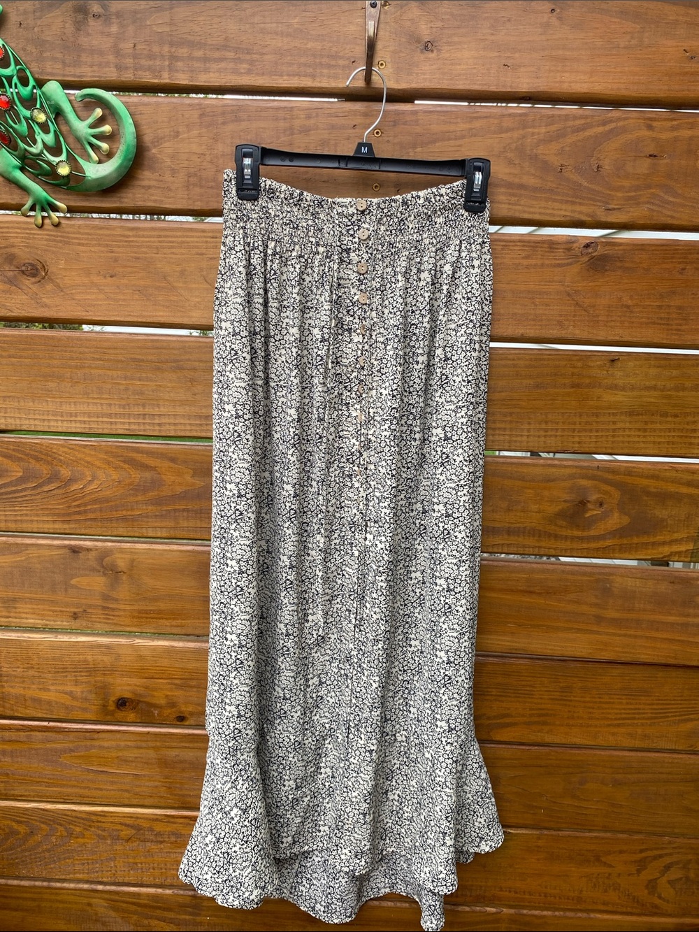 Floral Print Button-Front Maxi Skirt - Cream/Black Promesa